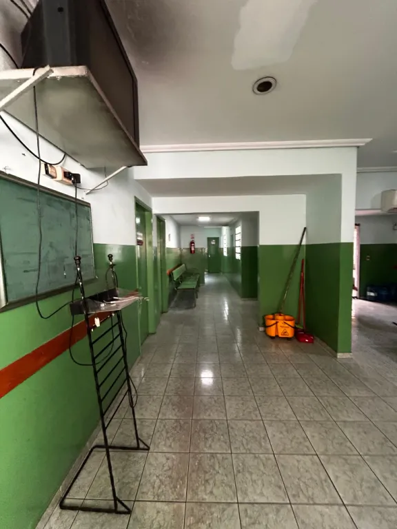 Vendo Edificio en esquina Avenida Peru — foto 3