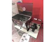 AMASADORA CAPACIDAD 5KG MARCA GASTROBRAS USO COMERCIAL