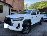 Toyota Hilux SR 2021