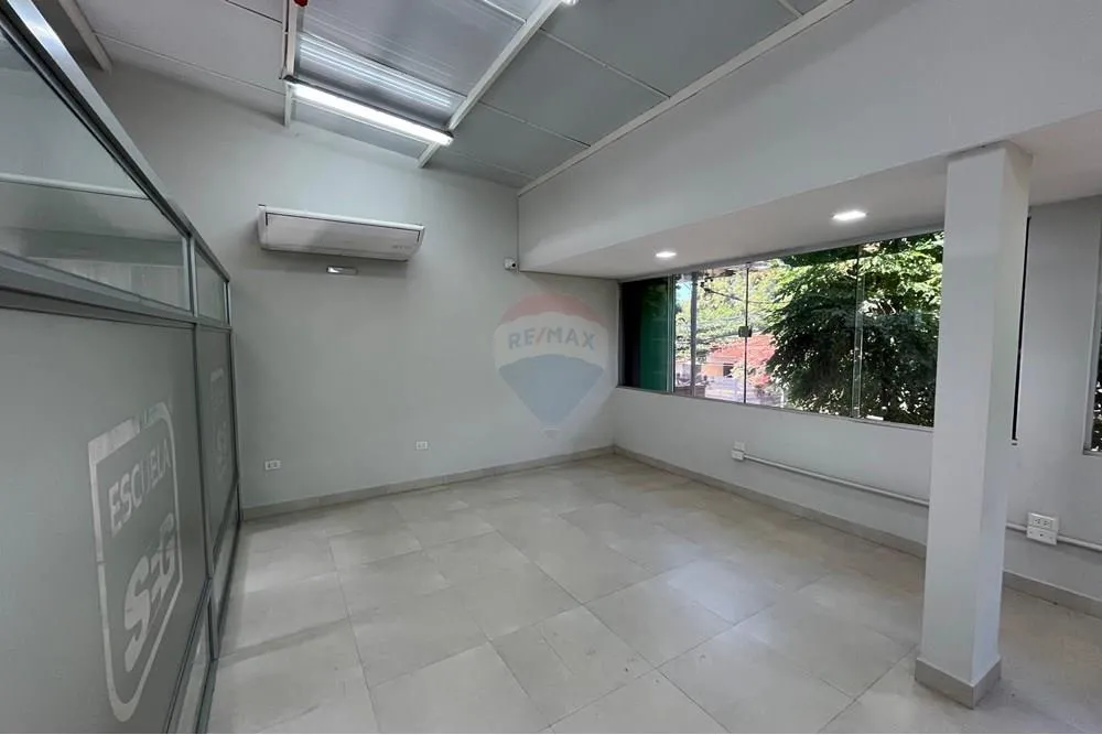 ALQUILO DEPOSITO CON OFICINAS EN SAN LORENZO SOBR CAMPO JORDAN — foto 2