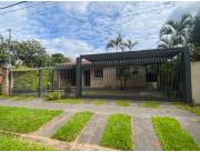 Vendo Casa De Seis Dormitorios EN Mariano Roque Alonso