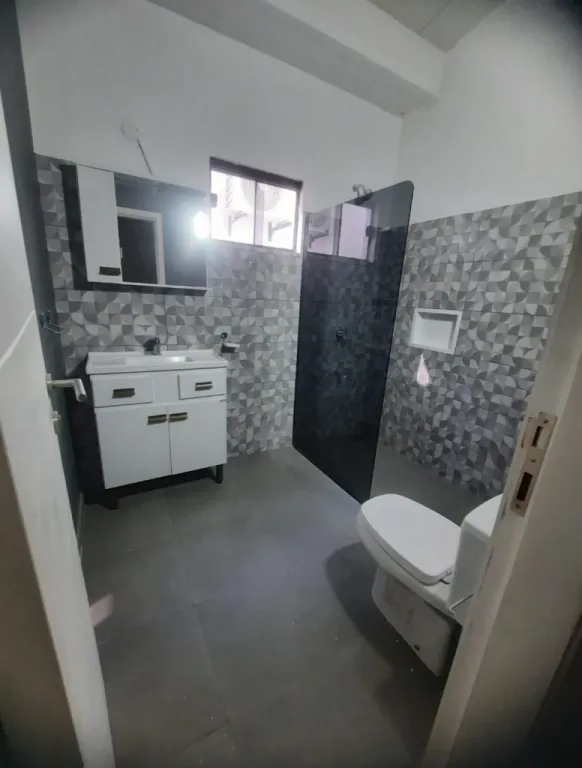 VENDO DUPLEX EN SANBER A PASOS DEL CLUB NAUTICO LAGO AZUL — foto 3