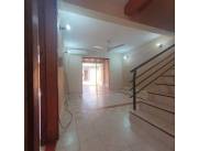 ALQUILO AMPLIO DUPLEX!!! A pasos del Shopping Plaza Madero - Luque!!