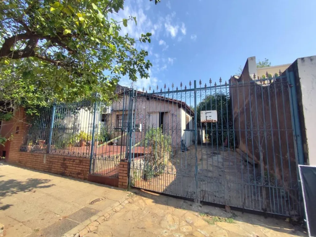 VENDO CASA EN BARRIO NAZARETH — foto 3