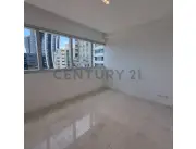 DEPARTAMENTO DE 3 DORMITORIOS EN EL LUJOSO EDIF. EMINENT EN VENTA