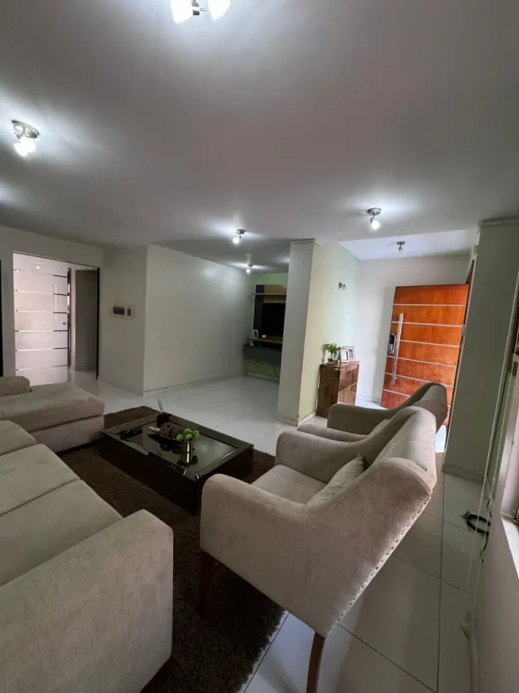 VENDO DÚPLEX C PISCINA EN LAMBARÉ‼ — foto 2