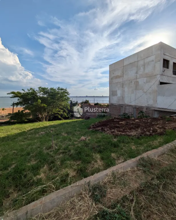 Terreno en venta – Frente a la Playa San Isidro, Encarnación — foto 3