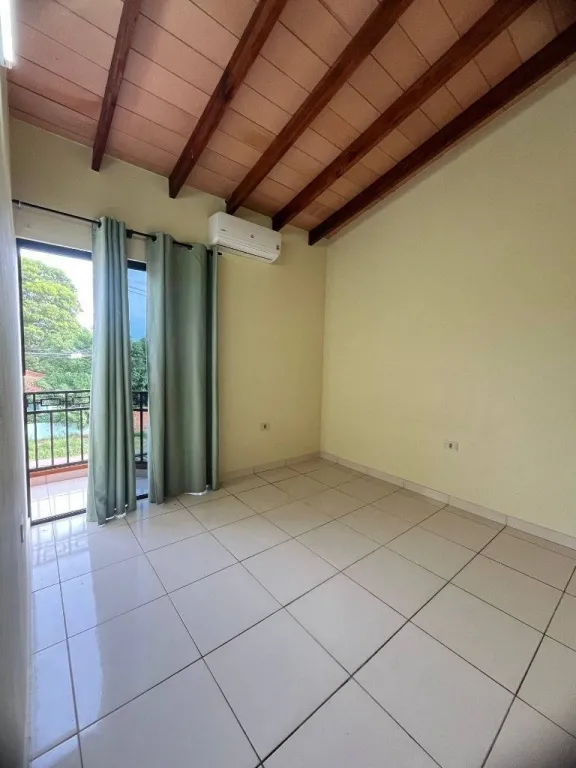 Alquilo dúplex en ÑEMBY Barrio San Carlos — photo 3