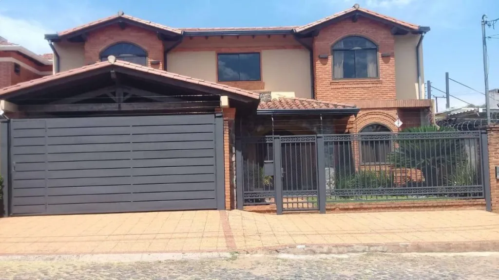 VENDO HERMOSA RESIDENCIA EN ASUNCION BARRIO SAN PABLO — foto 2