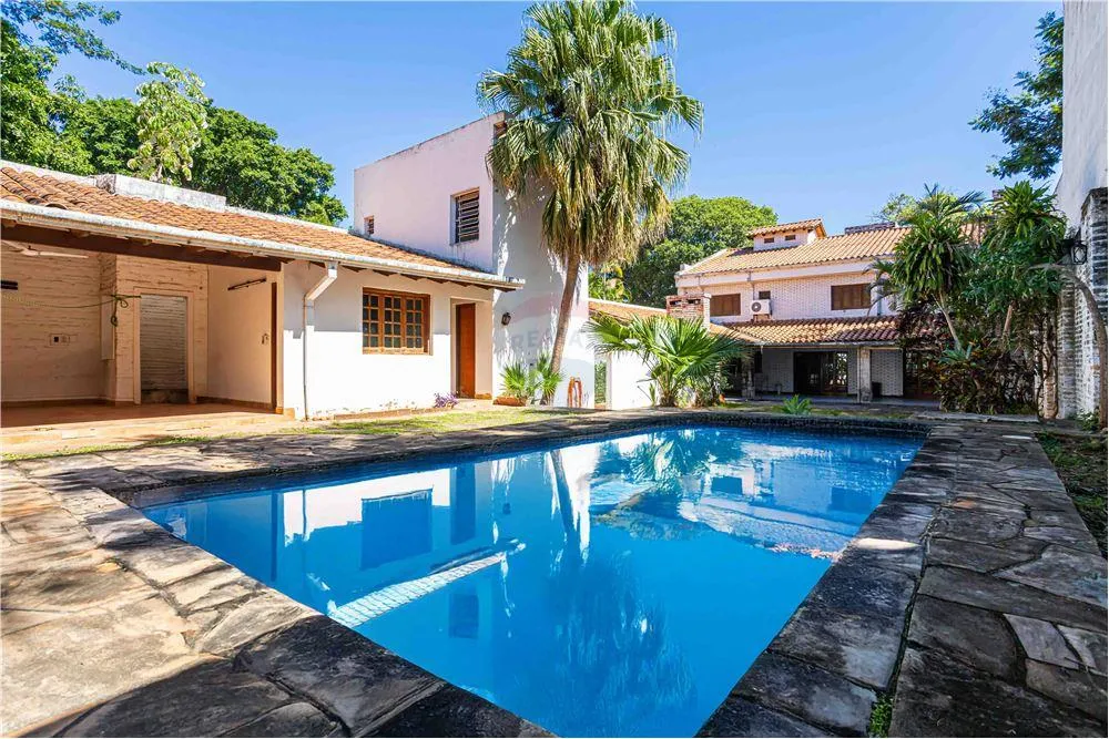 VENDO CASA 2 PLANTAS A REFRACCIONAR 4 SUITES Y PISCINA- BO.LOS LAURELES -TERRENO 772 M2 — foto 2