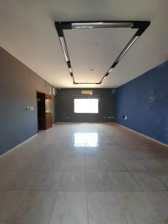 VENDO EDIFICIO PARA OFICINA Y DEPÓSITO EN BARRIO OBRERO — foto 3