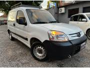 🅰️SUNCION Ⓜ️OTORS *VENDE HERMOSO PEUGEOT PARTNER MECÁNICO* LISTO PARA TRABAJAR 👷🏼‍♂️ AÑ