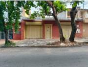 VENDO CASA BARRIO MBURICAO