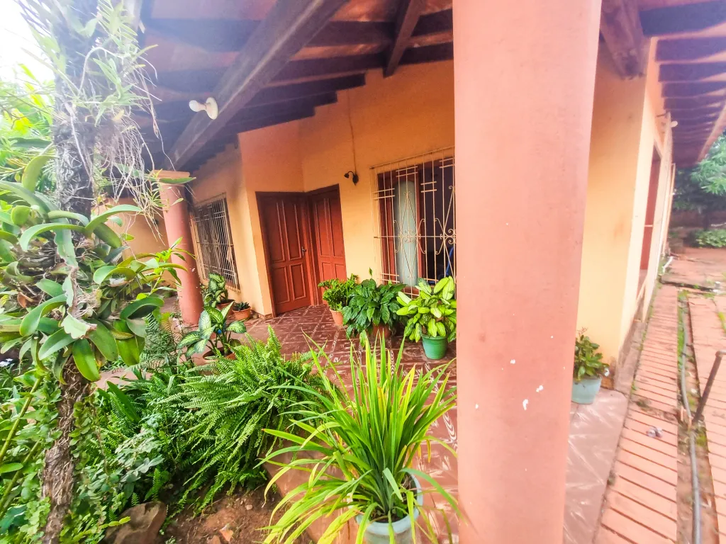EN VENTA CASA EN REDUCTO SAN LORENZO — foto 2