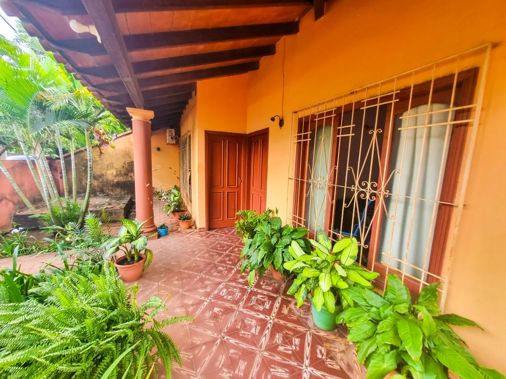 EN VENTA CASA EN REDUCTO SAN LORENZO — foto 3