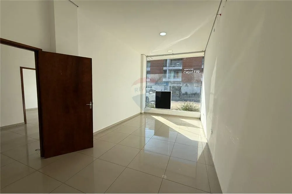 ALQUILO LOCAL COMERCIAL EN FDO DE LA MORA ZONA NORTE- 120 M2 — photo 2