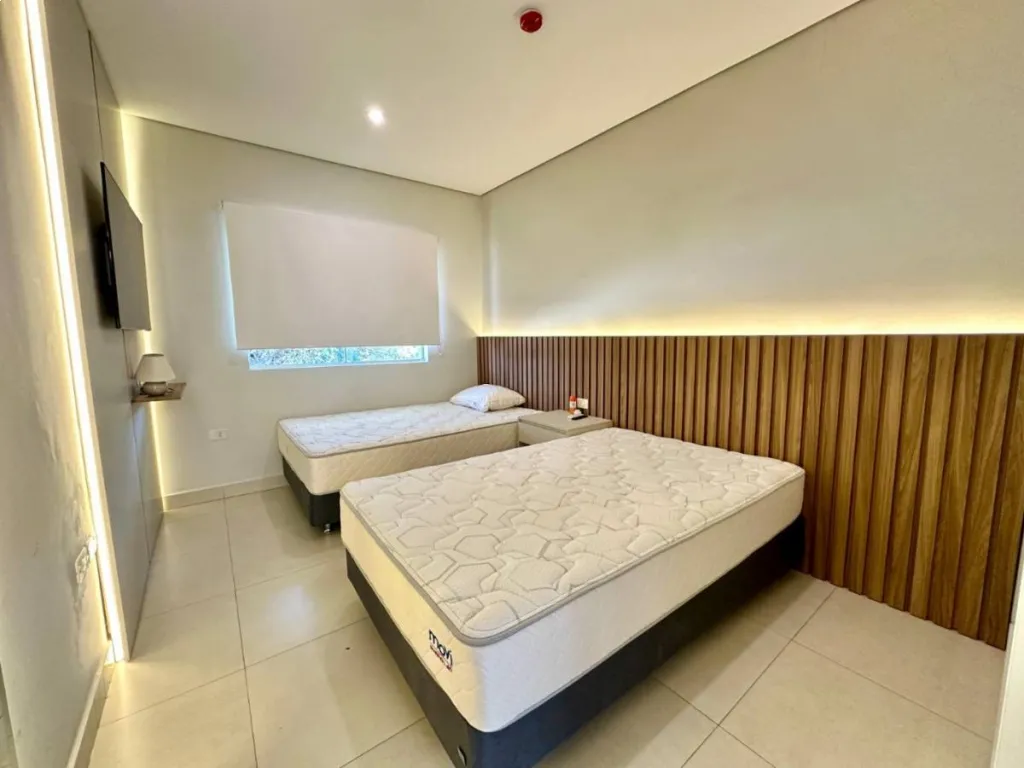 ALQUILO DUPLEX AMOBLADO EN LOS LAURELES — foto 3