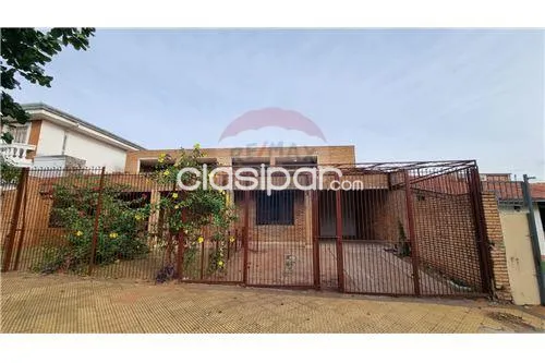 Casa en Venta en Asunción Republicano Dr. Raúl Casal entre Practicante Dionicio Jara y P — foto 2