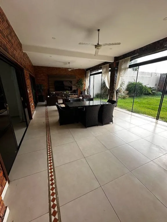 Casa residencial amplia, amoblada y lista para habitar en LOS LAURELES. — foto 3