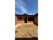 ALQUILO CASA EN LUQUE B° LAURELTY COD 5546