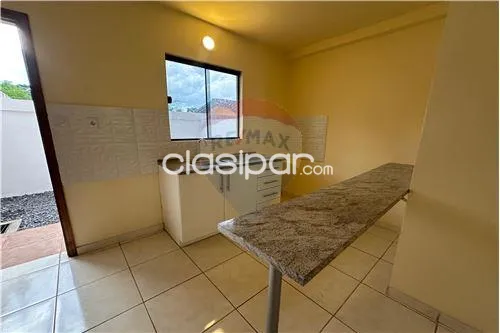 Duplex en Venta en Central Luque Laurelty Avda Nanawa casi Yta Yvate Avda Nanawa casi Yt — foto 2