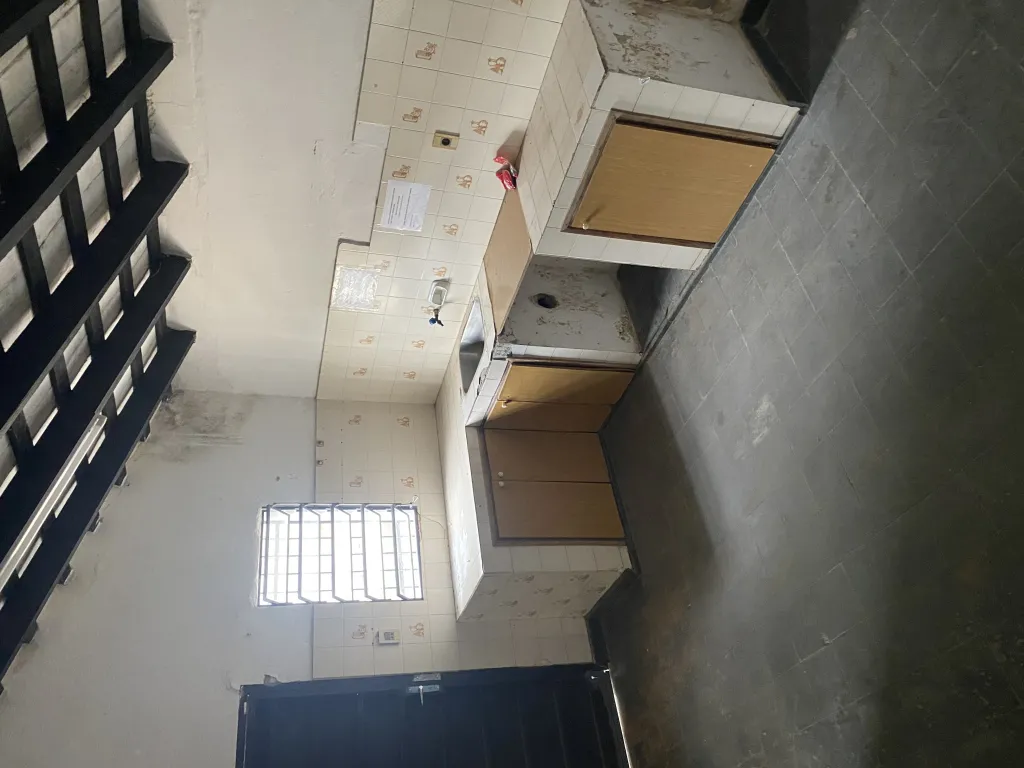 Alquilo casa como depósito. Zona CIT, Luque — foto 2