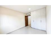 VENDO DUPLEX A ESTRENAR EN BARRIO MBURUKUYA DE TRES DORMIT.