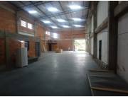 ALQUILO DEPOSITO DE 600 M2 EN LUQUE COD 5518