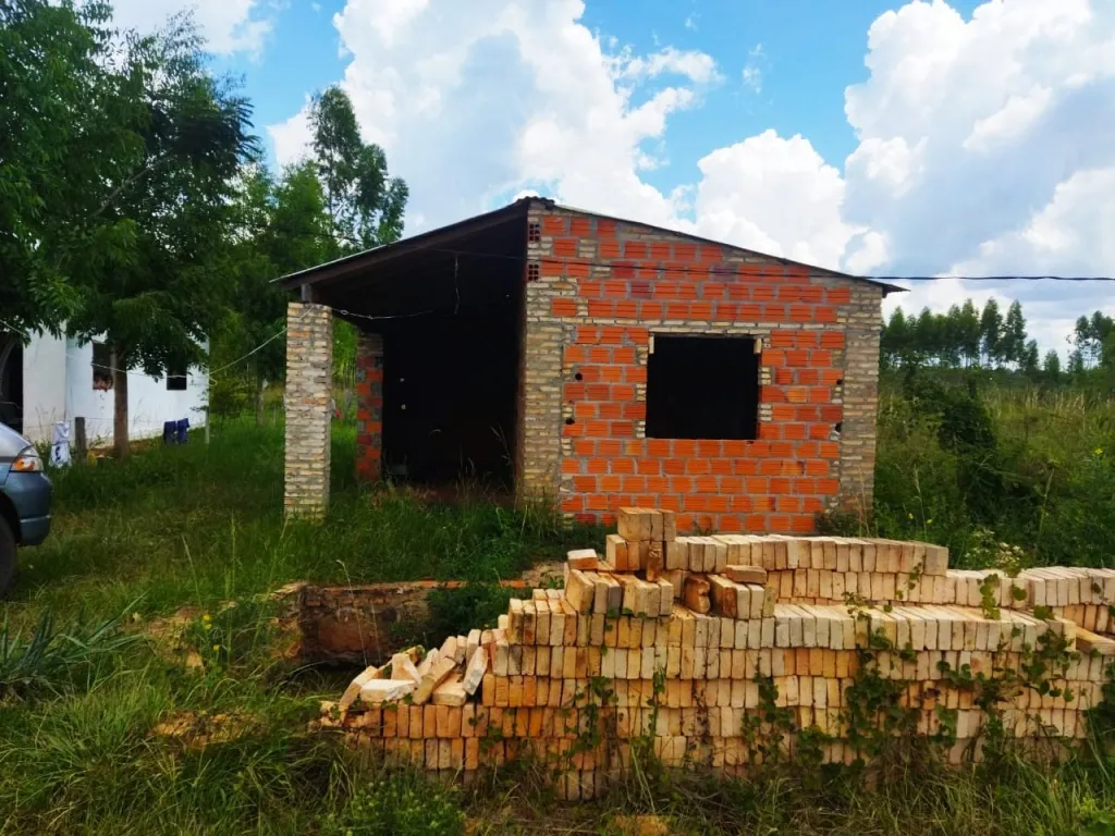 Vendo terreno con casa en construcción — foto 3