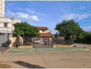 VENDO PROPIEDAD ZONA CIT sobre asfalto y esquina!!! Cod: P100