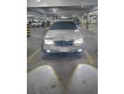 Vendo Mercedes Benz año 1995 C220