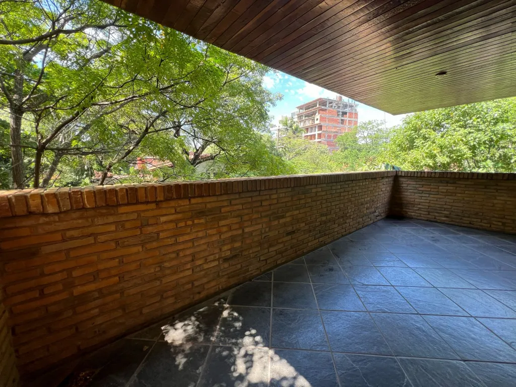Villa Morra - Boggiani: Confortable y amplio DEPTO-Balcón terraza, 3 DORMIT, 2 Garajes — foto 3