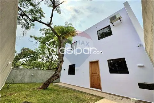 Casa en Venta en Central Luque Barrio Paraiso Barrio Paraiso — foto 2