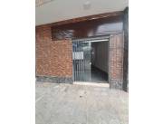 ALQUILO AMPLIO SALÓN EN FDO ZONA NORTE, SOBRE ASFALTO! 📍A PASOS DE MCAL LÓPEZ