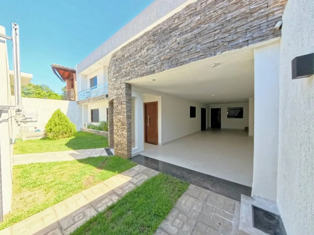 VENDO CASA EN LAMBARE ZONA CANAL 13 — foto 2