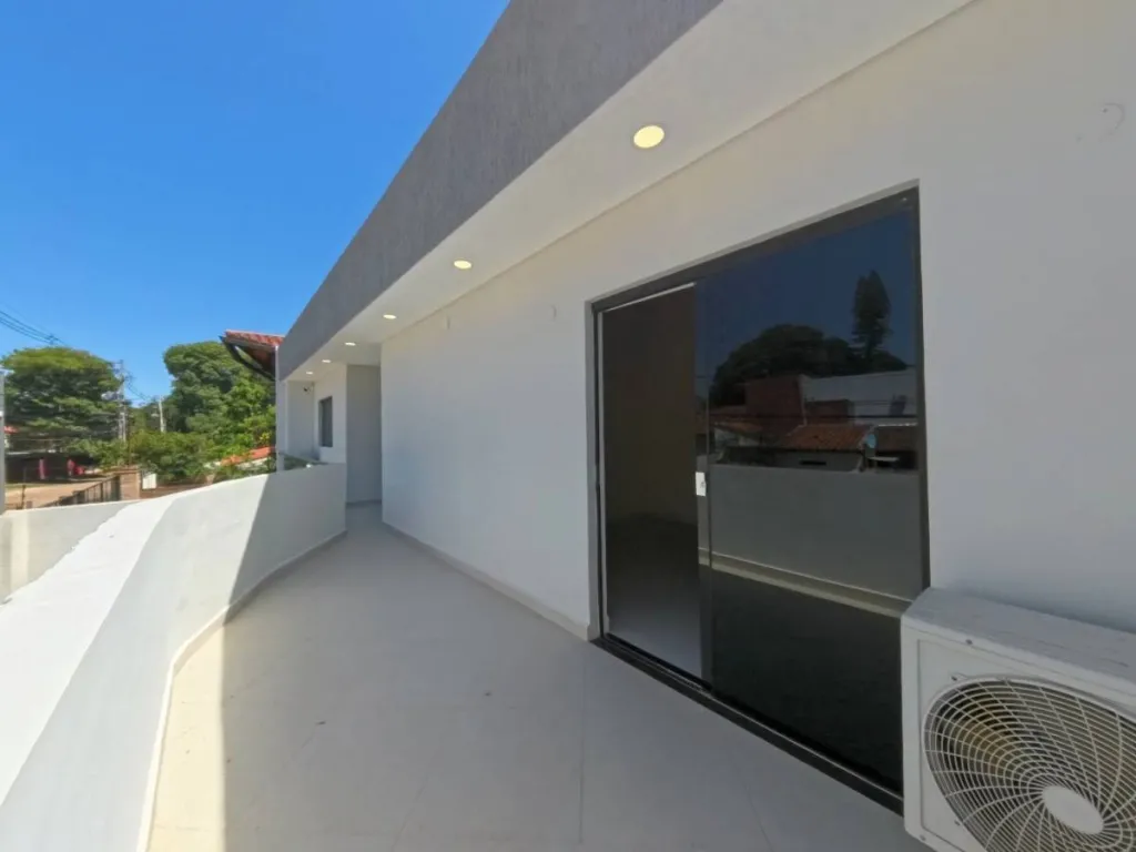 VENDO CASA EN LAMBARE ZONA CANAL 13 — foto 3