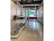 Alquilo Salón Comercial Tipo Showroom, Sobre la Av. Eusebio Ayala - CLCO7026623