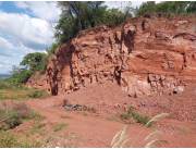 ARRUA´I, ITÁ: 15 HAS + CERRO P/ EXPLOTACIÓN DE CANTERAS, PIEDRA ROJA, ALTA DEMANDA.