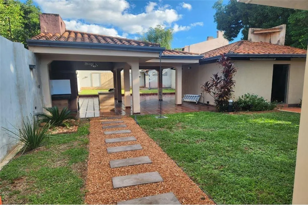 VENDO AMPLIA CASA EN SAN VICENTE — foto 2