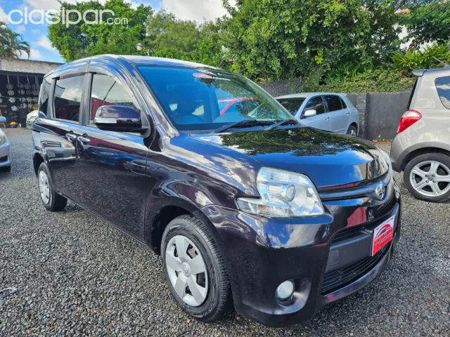 Toyota Sienta 2013 - foto 2