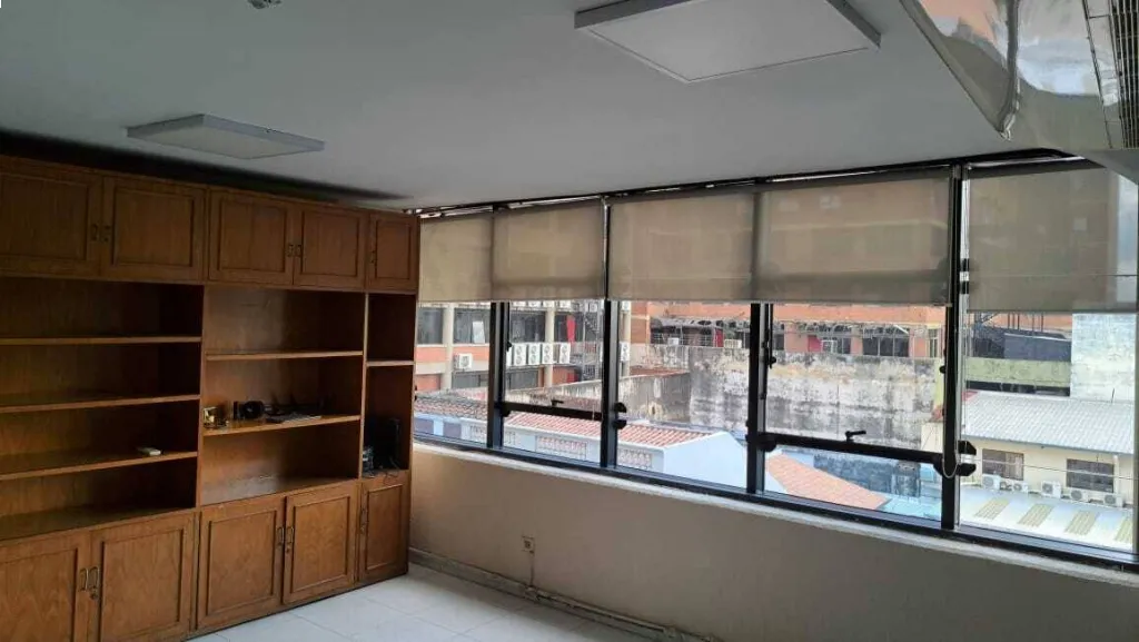 ALQUILO OFICINA EN EDIFICIO CAPITAL — foto 3