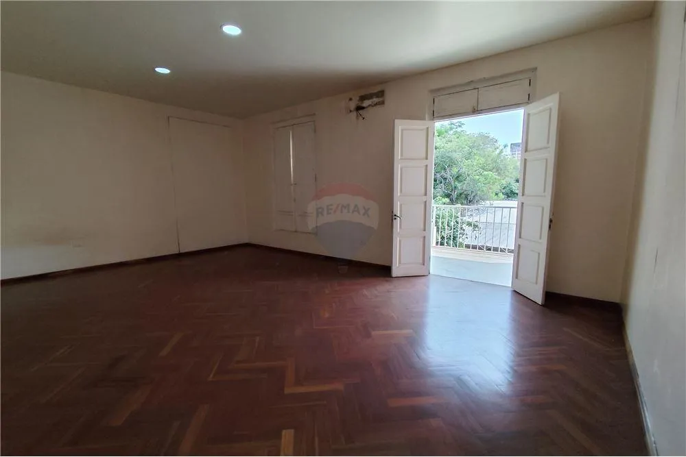 CASA ESTILO COLONIAL EN EL CORAZON DE ASUNCION — foto 2