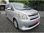 TOYOTA NOAH año 2007/8 recién importado