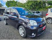 HERMOSO TOYOTA NEW SIENTA BURDEO 2013/14 MOTOR VVTI 1.5. FARO LUPA FRENTE NUEVO AUTOMATICO