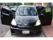 VENDO TOYOTA FUNCARGO AÑO 2001 MOTOR 1.5 4X2 AIRE FULL INTERIOR FINO CUIDADO!!!
