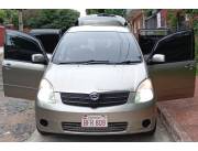 VENDO TOYOTA NEW SPACIO AÑO 2002 MOTOR 1.5 4X2 AUTOM A.A INTERIOR CLARO LLANTAS DEPORTIVAS