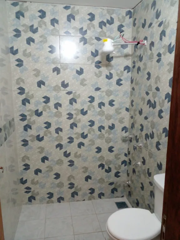 Vendo lindo chalet a estrenar en Villa Elisa — foto 3