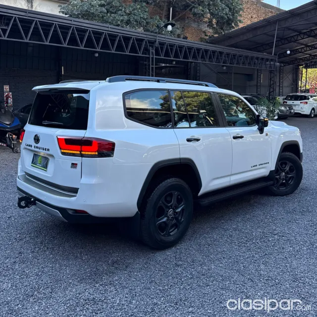 Toyota Land Cruiser 2025 - foto 8