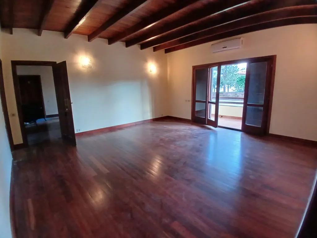 Vendo Dpto 4dormit.Zona Aeropuerto. Con dom.Jardin Des LAURES LUQUE — foto 2