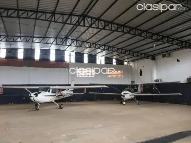 HANGAR EN VENTA, AEROPUERTO LUQUE: 1.132M2 + OFICINA, IMPECABLE, 750.000 USD. — foto 2